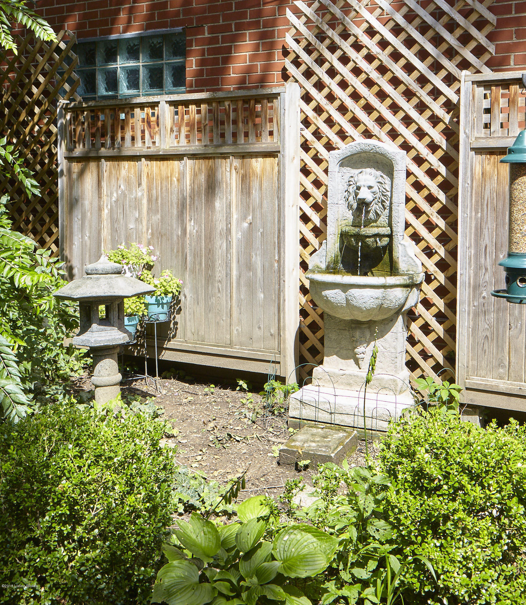 908 Cherokee Road Louisville, KY 40204 - Photo 42 of 44 Fountain