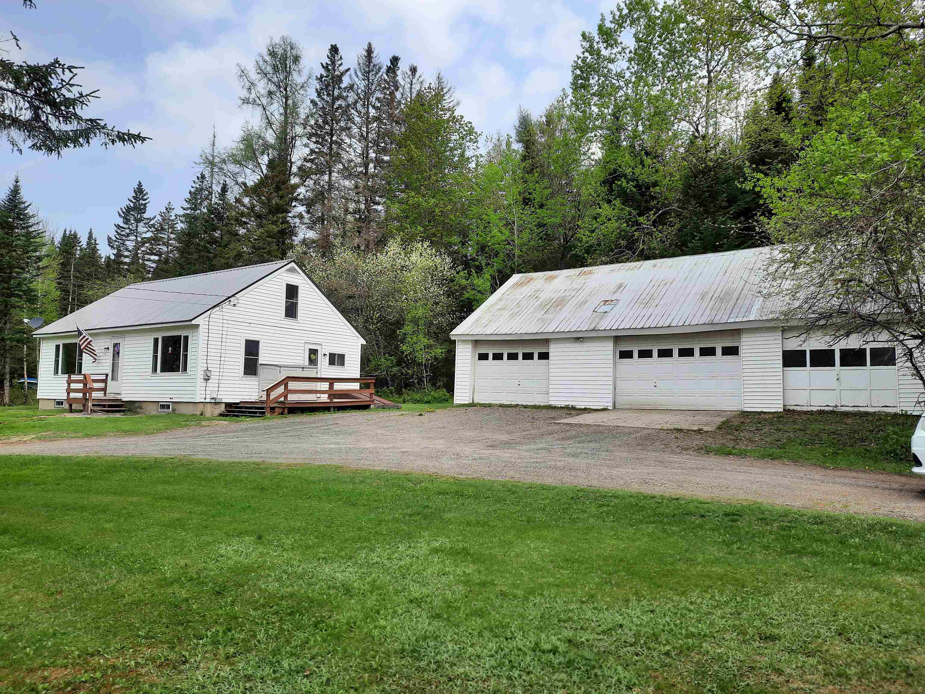 723 Back Lake Road Pittsburg, NH 03592 - Photo 6 of 40