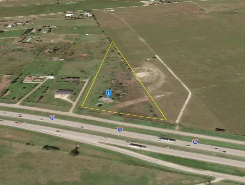 9598 Northwest I 10 Frontage Road Sealy, TX 77474 - Photo 3 of 5