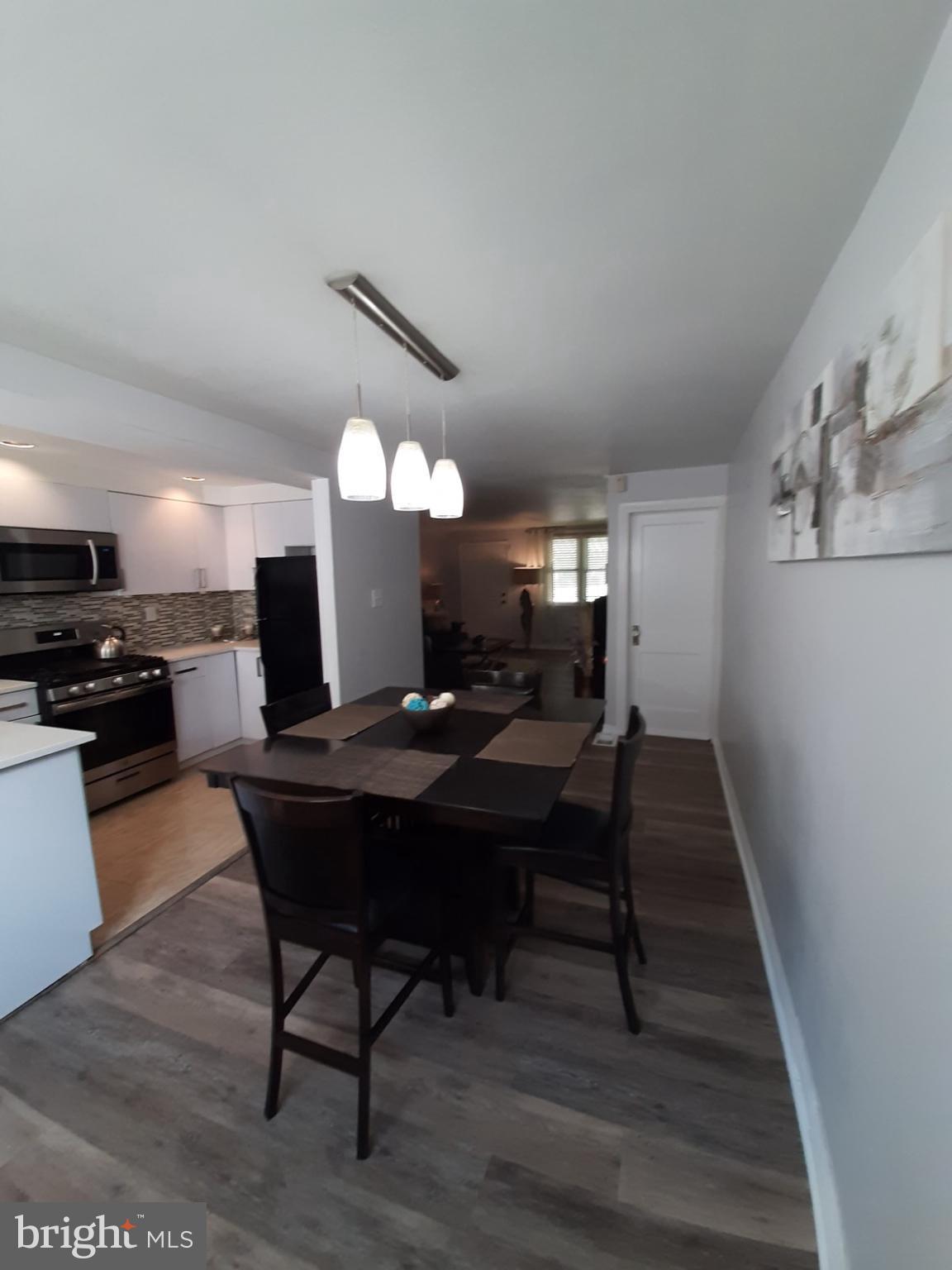 1030 South Lynbrook Road Collingdale, PA 19023 - Photo 6 of 19 Dining Area