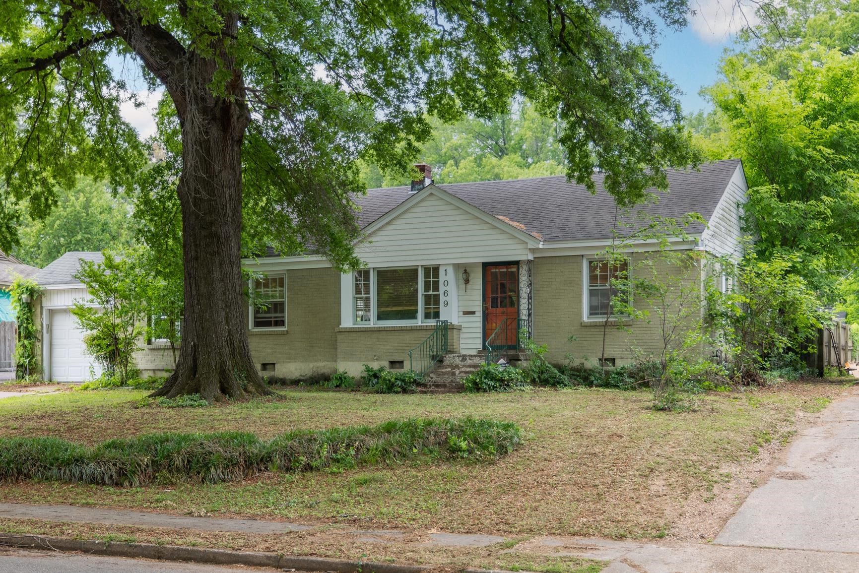 1069 Tatum Road Memphis, TN 38122 - Photo 1 of 20