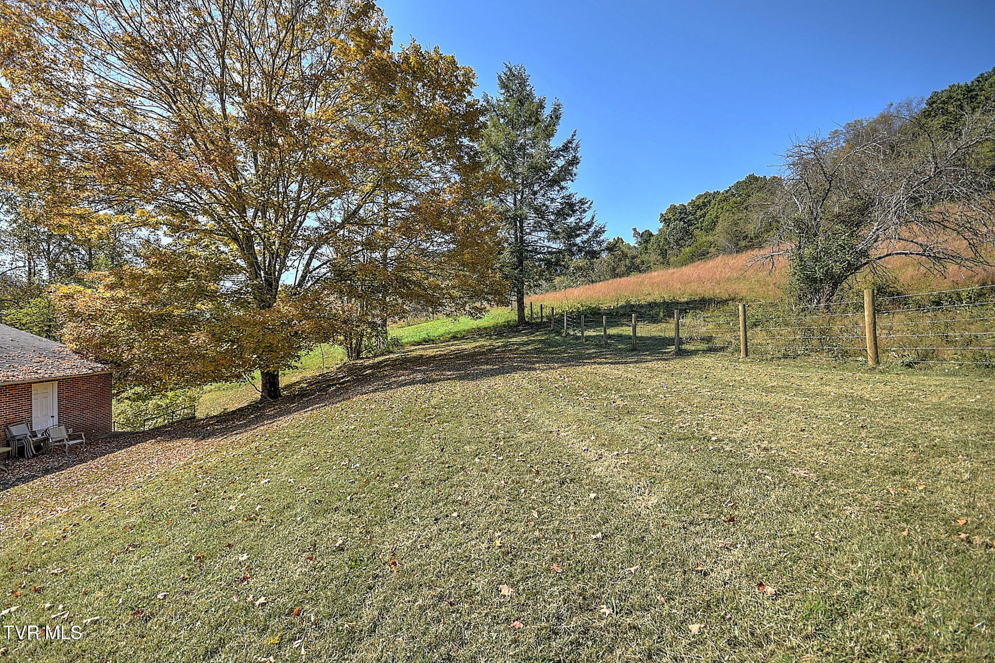 5027 Potter Road Bristol, VA 24202 - Photo 33 of 35 39-web-or-mls-5027 Potter RA-37