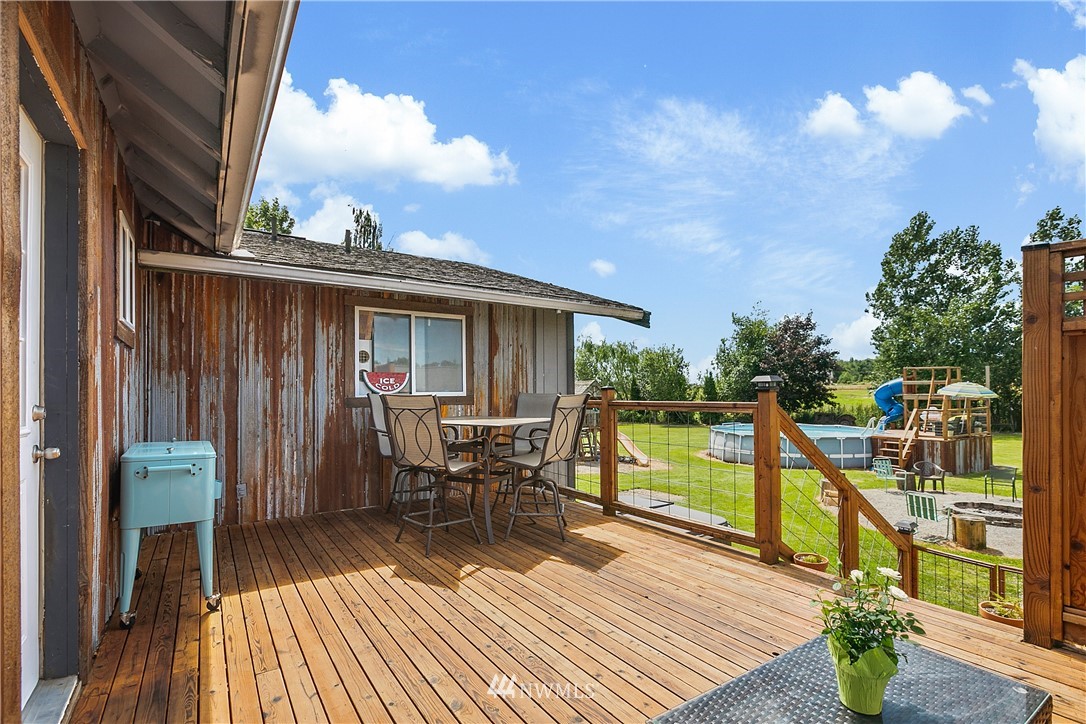 9191 Weidkamp Road Lynden, WA 98264 - Photo 16 of 33