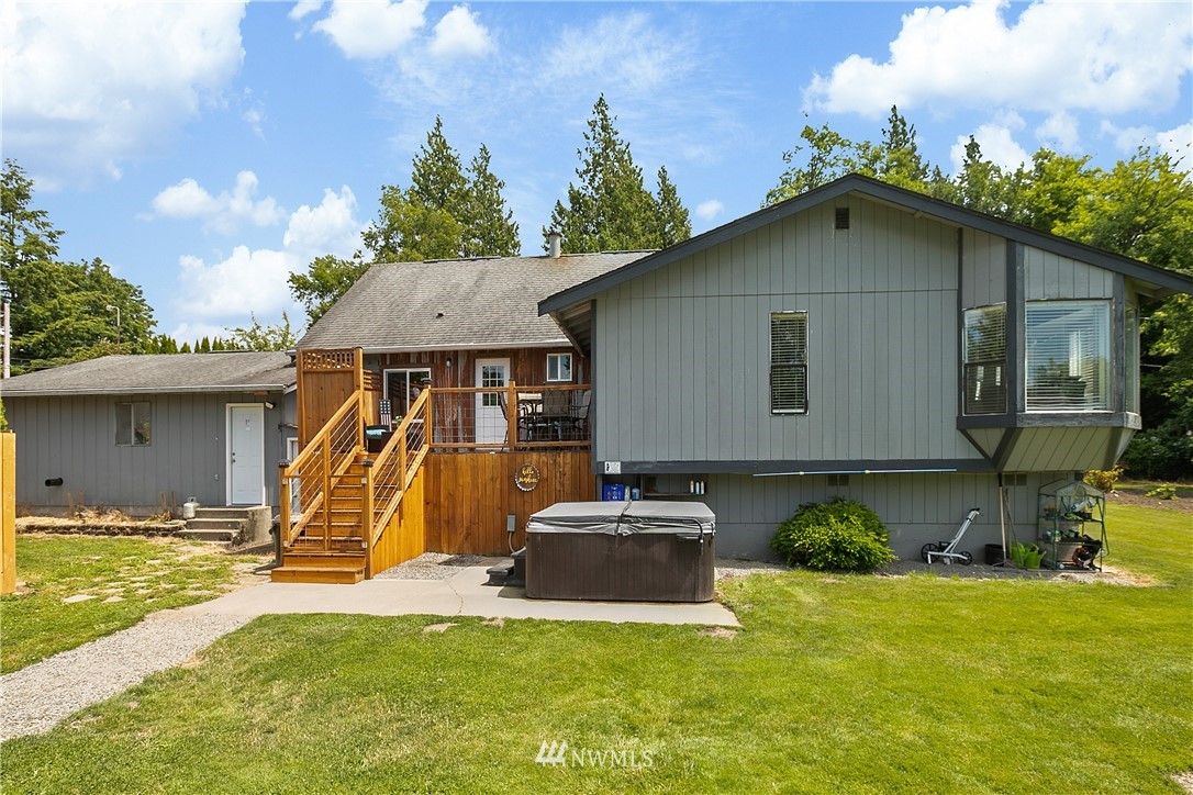 9191 Weidkamp Road Lynden, WA 98264 - Photo 18 of 33