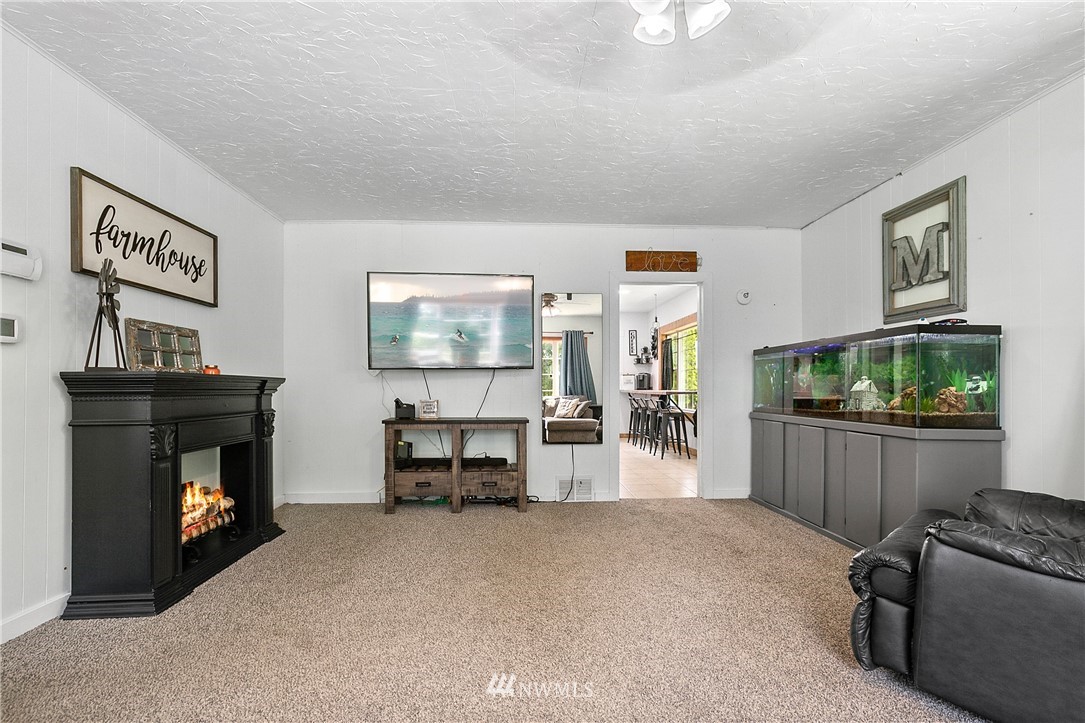 9191 Weidkamp Road Lynden, WA 98264 - Photo 6 of 33