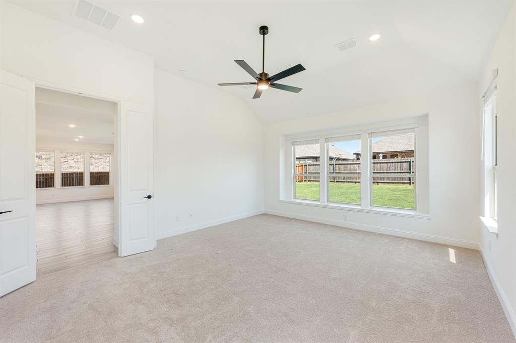 1073 Raptor Road Alvarado, TX 76009 - Photo 19 of 40