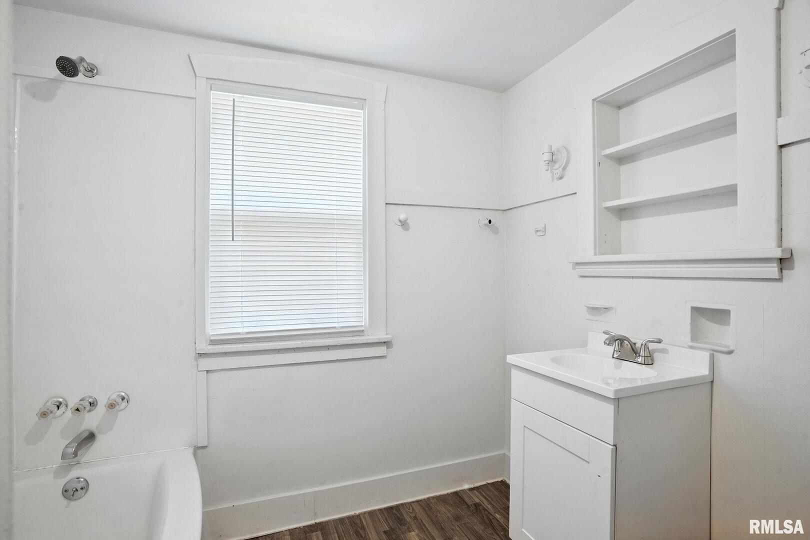 320 16th Avenue North Clinton, IA 52732 - Photo 21 of 26