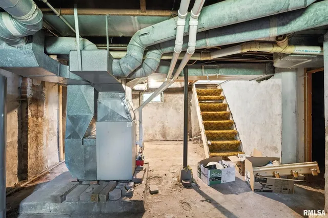 $150,000 | 320 16th Avenue North, Clinton, IA 52732