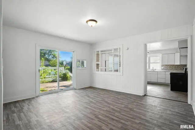 $150,000 | 320 16th Avenue North, Clinton, IA 52732