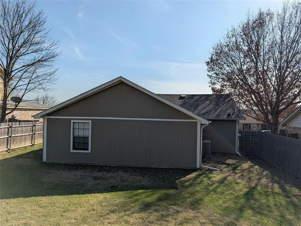 a view of backyard of house