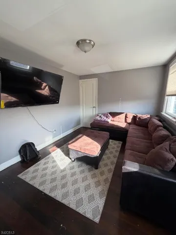 $1,700 | 255 Newark Avenue, Unit 3, Bloomfield, NJ 07003