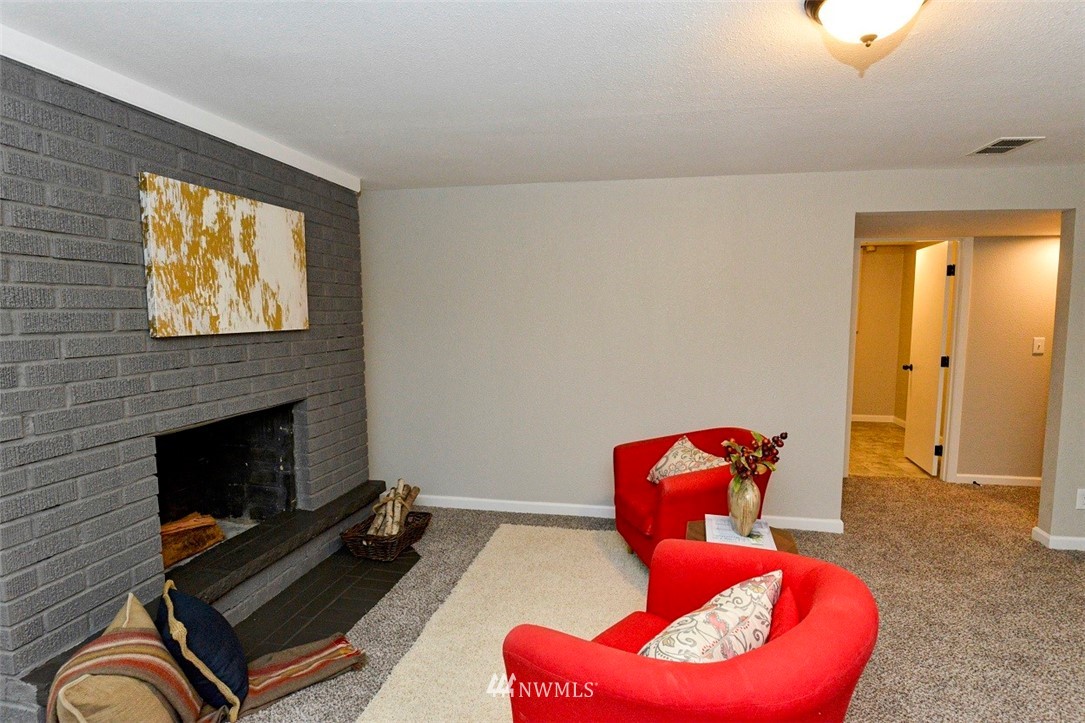 442 State Street Sumner, WA 98390 - Photo 15 of 24