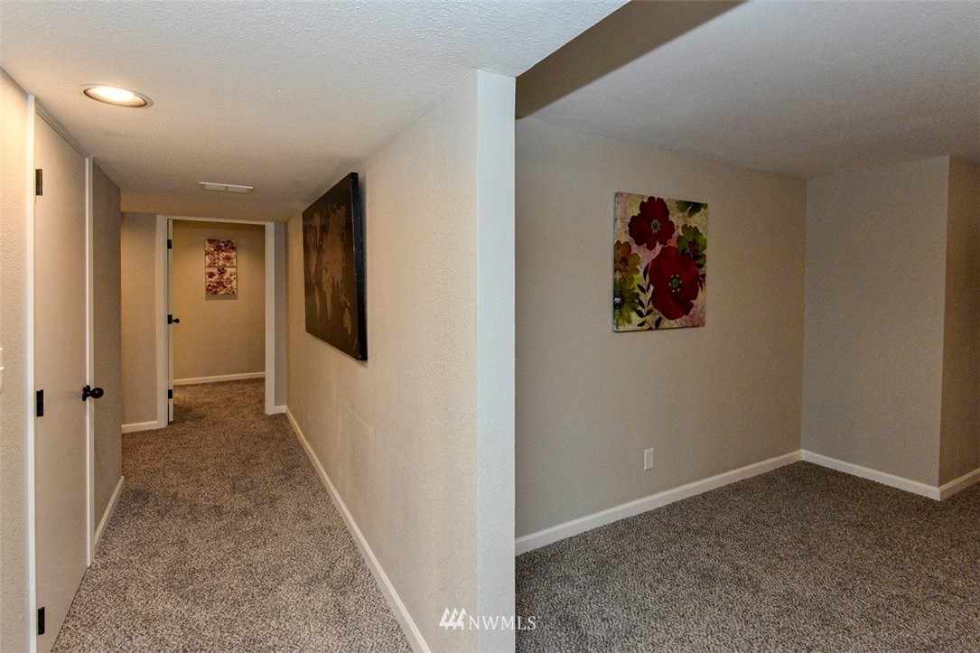 442 State Street Sumner, WA 98390 - Photo 16 of 24