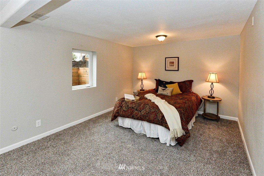 442 State Street Sumner, WA 98390 - Photo 17 of 24