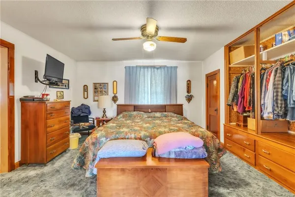 $925,000 | 8676 Appletree Road, Lexington, MO 64067