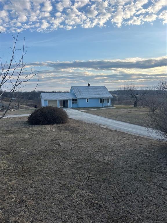 8676 Appletree Road Lexington, MO 64067 - Photo 2 of 4