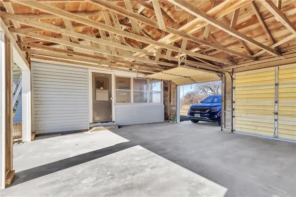 $925,000 | 8676 Appletree Road, Lexington, MO 64067