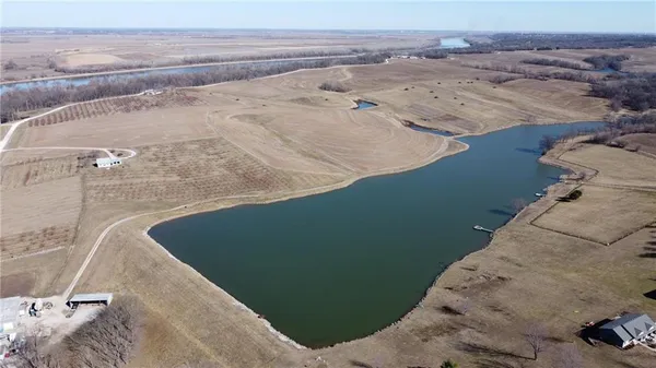 $925,000 | 8676 Appletree Road, Lexington, MO 64067