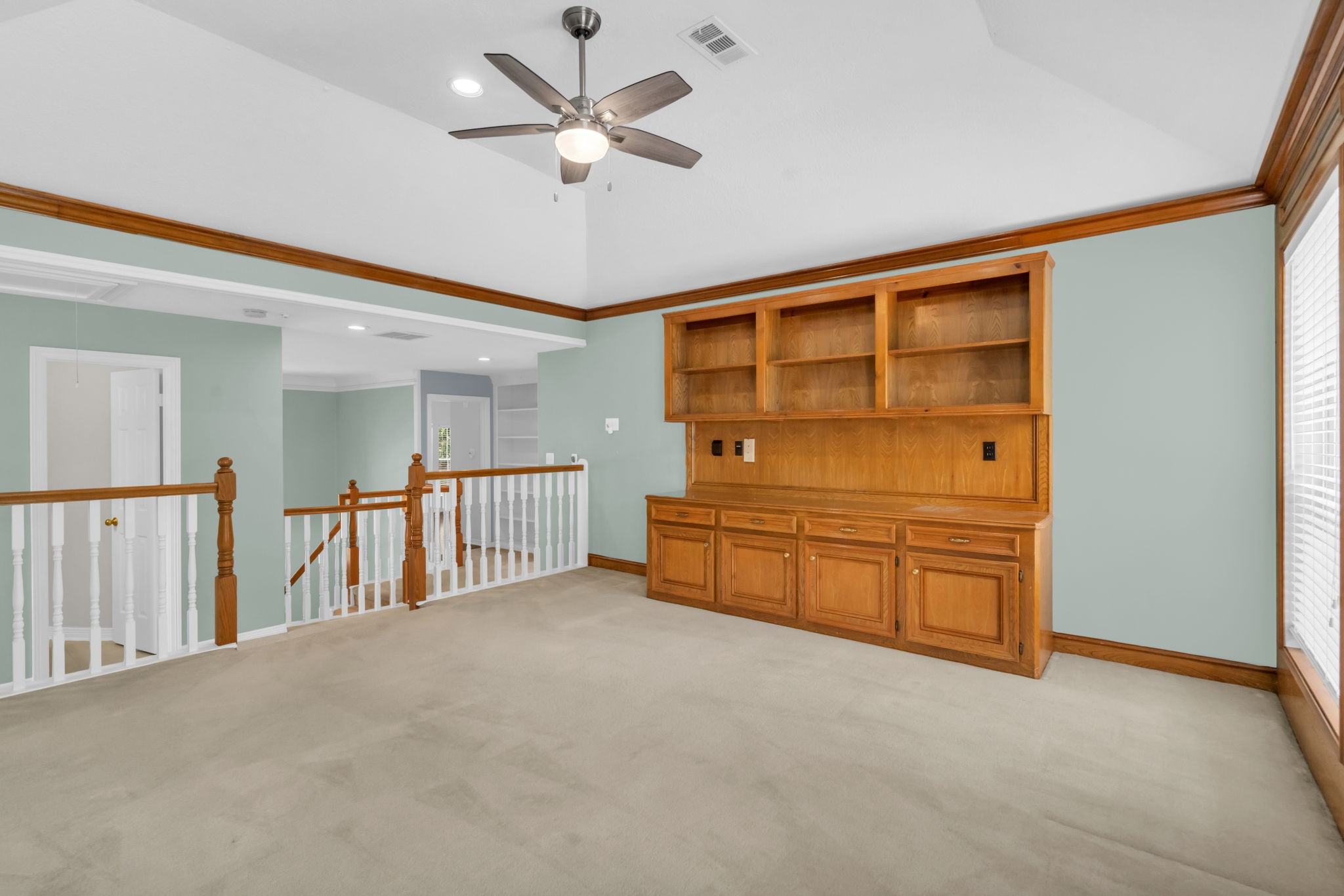 142 West Shadowpoint Circle The Woodlands, TX 77381 - Photo 28 of 50
