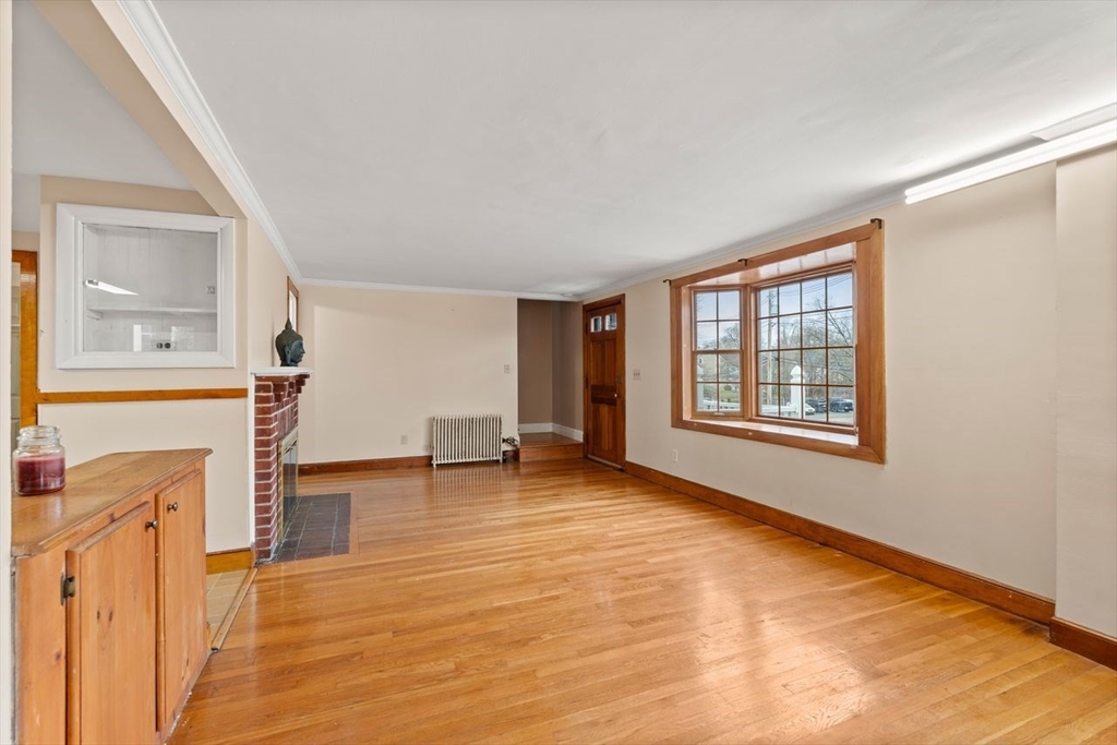 380 Cross Street Winchester, MA 01890 - Photo 11 of 41
