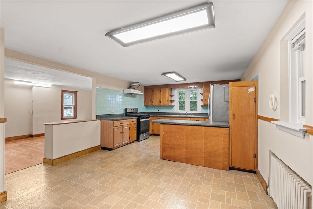 380 Cross Street Winchester, MA 01890 - Photo 14 of 41
