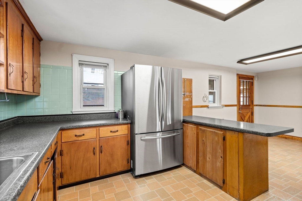 380 Cross Street Winchester, MA 01890 - Photo 18 of 41