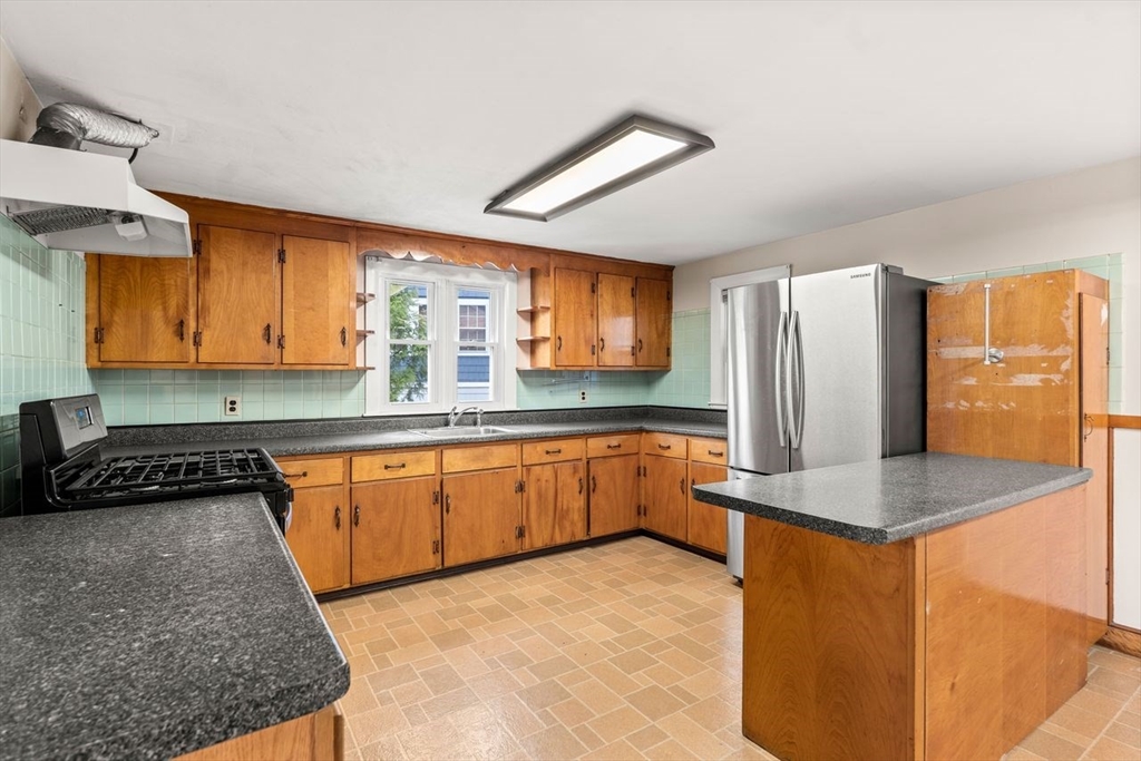 380 Cross Street Winchester, MA 01890 - Photo 19 of 41