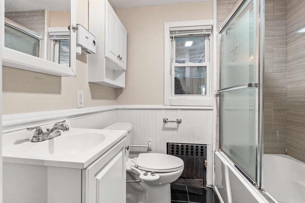 380 Cross Street Winchester, MA 01890 - Photo 21 of 41