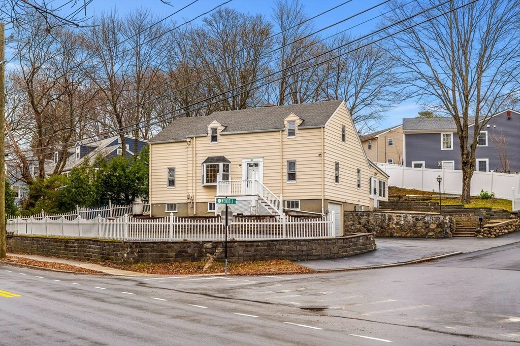 380 Cross Street Winchester, MA 01890 - Photo 3 of 41