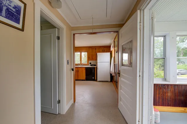 $296,000 | 173 Kalers Corner Street, Waldoboro, ME 04572