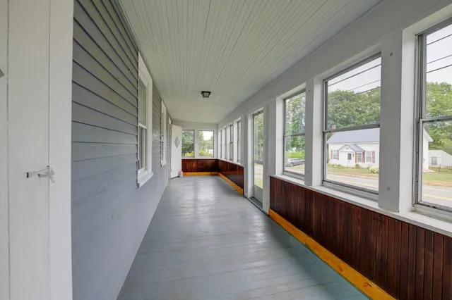 $296,000 | 173 Kalers Corner Street, Waldoboro, ME 04572