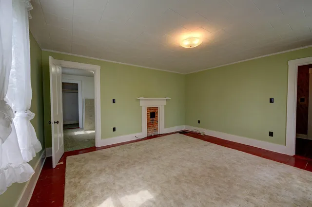 $296,000 | 173 Kalers Corner Street, Waldoboro, ME 04572