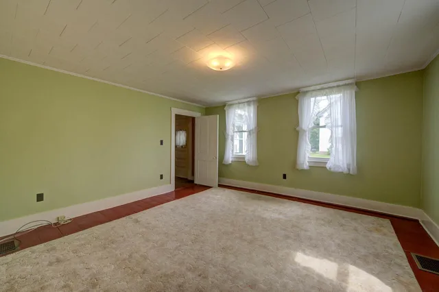 $296,000 | 173 Kalers Corner Street, Waldoboro, ME 04572