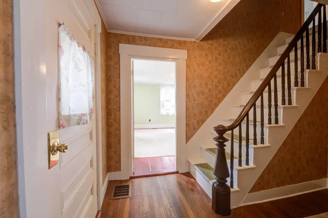 $296,000 | 173 Kalers Corner Street, Waldoboro, ME 04572