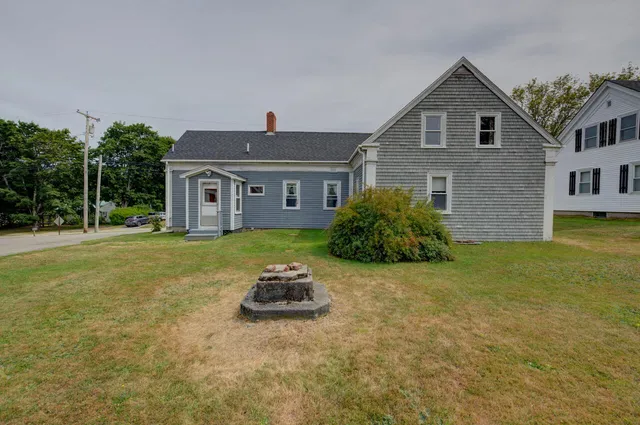 $296,000 | 173 Kalers Corner Street, Waldoboro, ME 04572