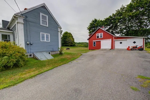$296,000 | 173 Kalers Corner Street, Waldoboro, ME 04572