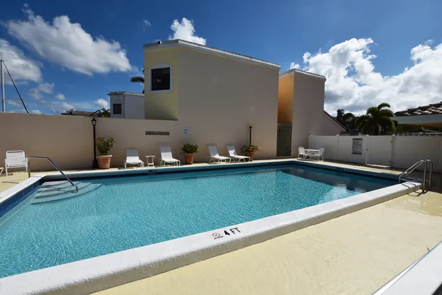 $1,100,000 | 3516 Harbor Circle, Delray Beach, FL 33483