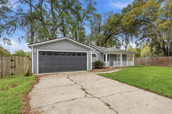 $285,000 | 25103 Northwest 8th Avenue, Newberry, FL 32669