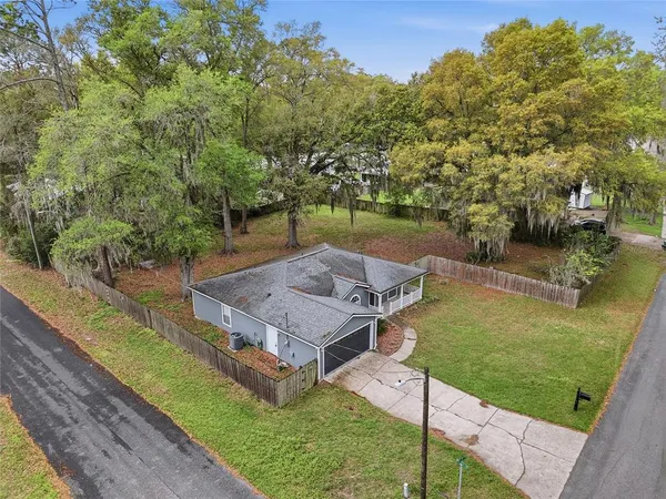 $285,000 | 25103 Northwest 8th Avenue, Newberry, FL 32669