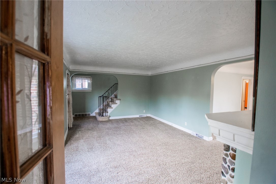 18004 Maplecliff Road Cleveland, OH 44119 - Photo 7 of 23 Gallery Image 7