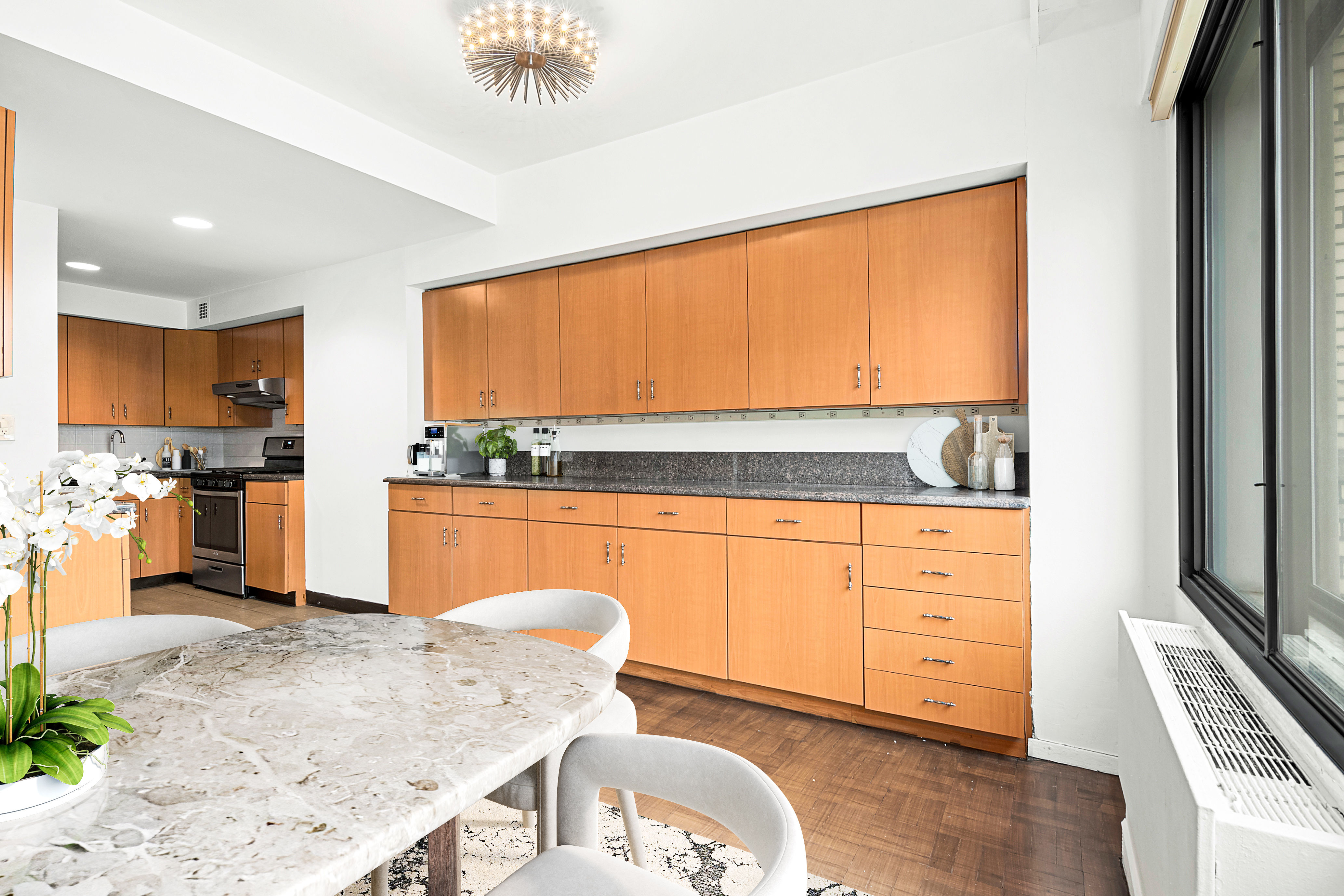 900 Park Avenue, Unit 18AB Manhattan, NY 10075 - Photo 4 of 20