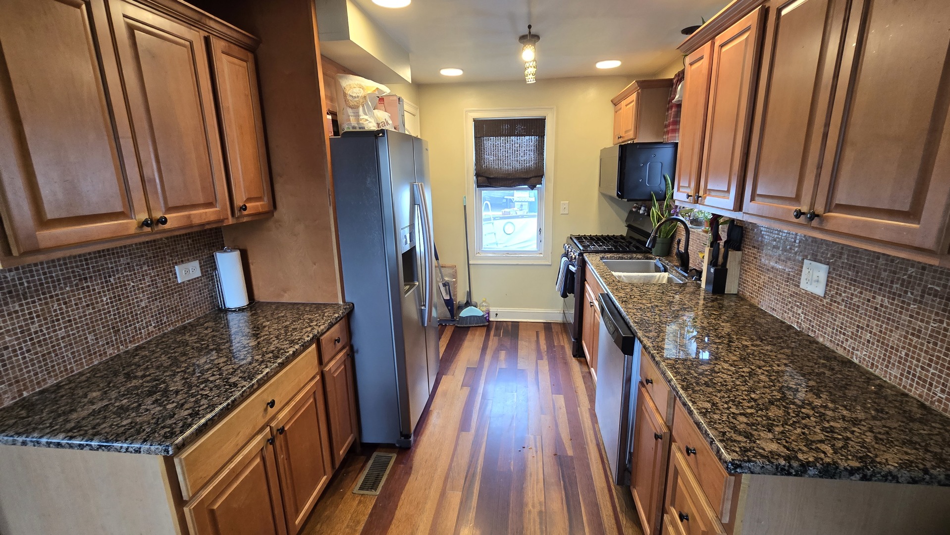 3352 West 84th Street Chicago, IL 60652 - Photo 5 of 27