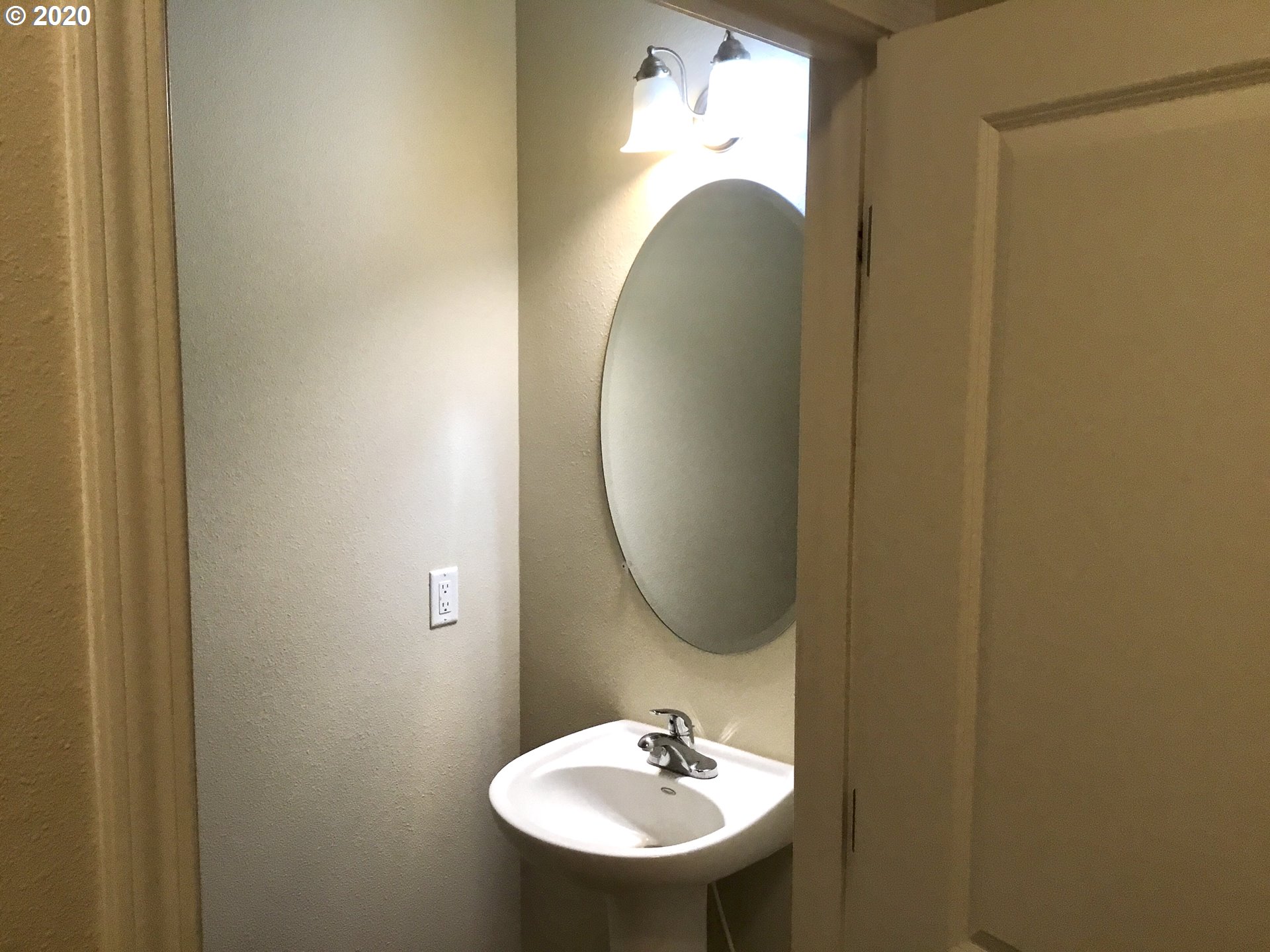 19406 Southeast 13th Way Camas, WA 98607 - Photo 13 of 23 Gallery Image 13