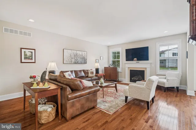 $729,900 | 361 Newbury Court, North Wales, PA 19454