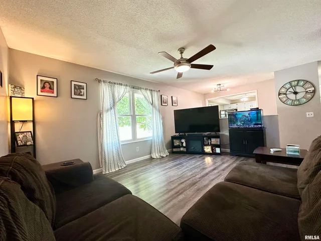 $150,000 | 1107 Coronado West, Jacksonville, IL 62650