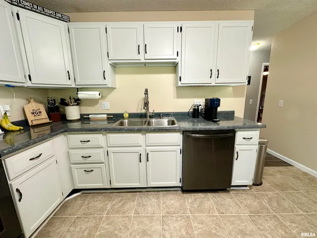 $150,000 | 1107 Coronado West, Jacksonville, IL 62650