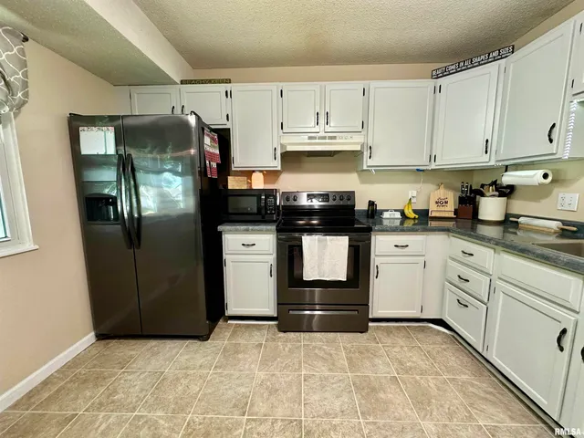 $150,000 | 1107 Coronado West, Jacksonville, IL 62650