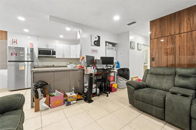 $260,000 | 475 Northwest 210th Street, Unit 201, Miami Gardens, FL 33169
