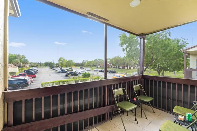 $260,000 | 475 Northwest 210th Street, Unit 201, Miami Gardens, FL 33169