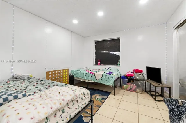 $260,000 | 475 Northwest 210th Street, Unit 201, Miami Gardens, FL 33169